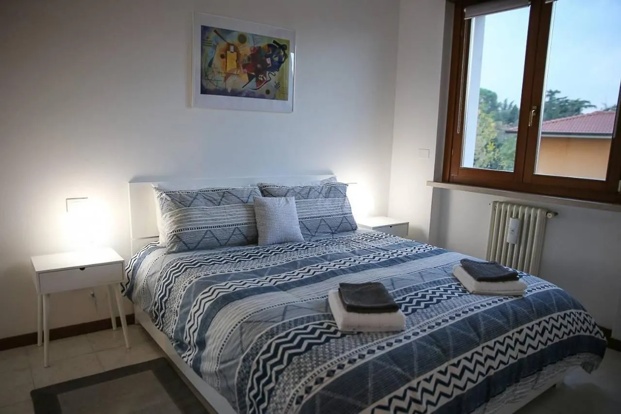 Mv Yellow Apartment Verona