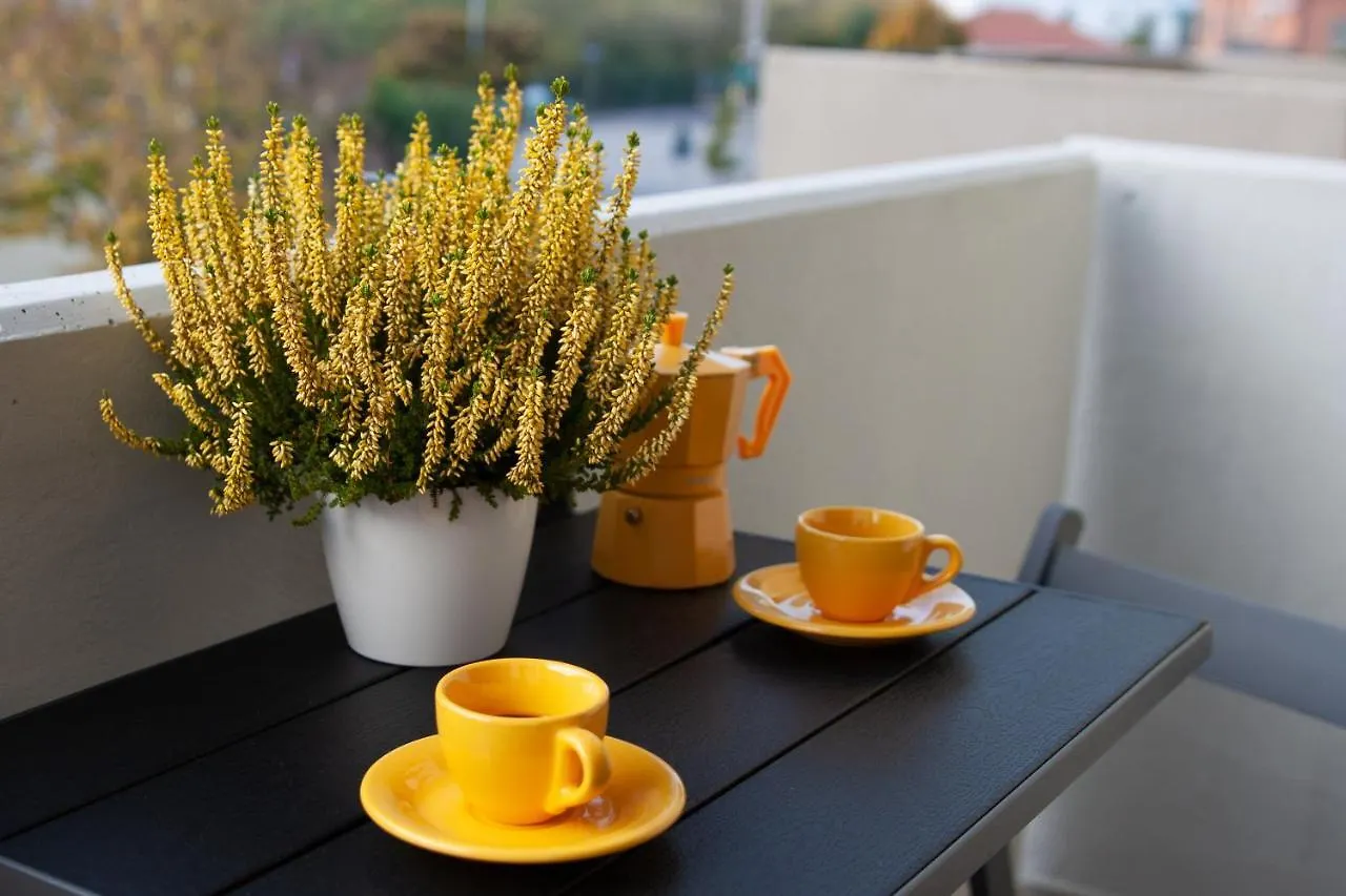 Mv Yellow Apartment Verona